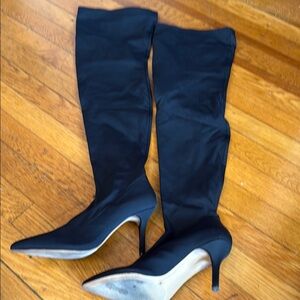 Elegant Black Knee-High Women's Boots